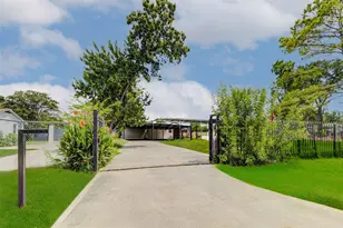 2725 Lone Oak Rd, Houston, TX 77093 - Photo 2