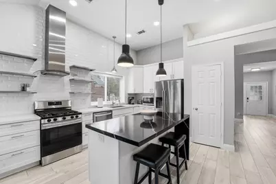 179 N Dreamweaver Circle, The Woodlands, TX 77380 - Photo 10