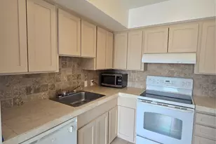 5353 Dora St, Houston, TX 77005 - Photo 4