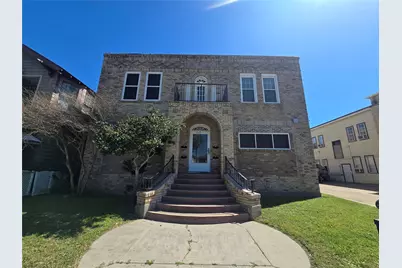 717 Broadway #3, Galveston, TX 77550 - Photo 1