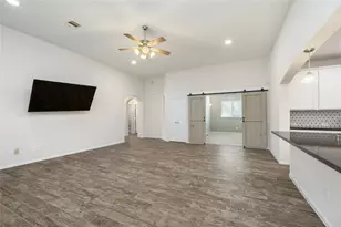 350 American Black Bear Dr, Crosby, TX 77532 - Photo 4