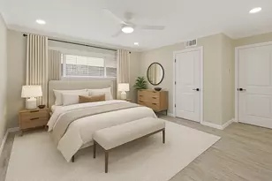 9642 Meadowglen Ln, Houston, TX 77063 - Photo 24