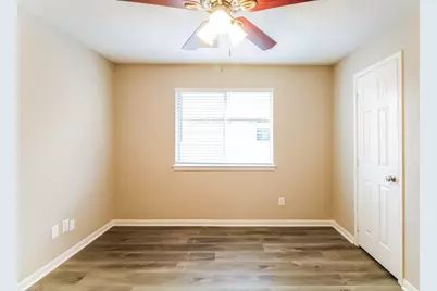 410 Cedar Lake Drive, League City, TX 77573 - Photo 10