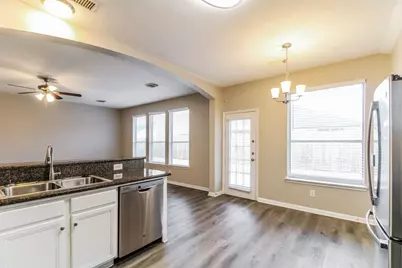 410 Cedar Lake Drive, League City, TX 77573 - Photo 8