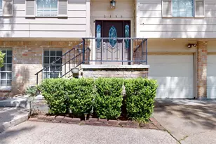 2139 Middle Creek Dr, Houston, TX 77339 - Photo 2