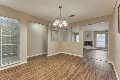 26 W Broken Oak Court, The Woodlands, TX 77381 - Photo 10