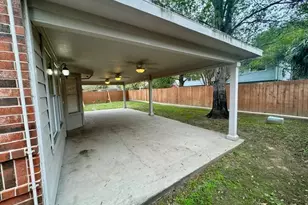 9035 Rippling Fields Dr, Houston, TX 77064 - Photo 32