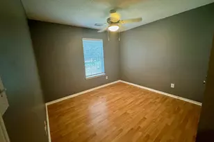 9035 Rippling Fields Dr, Houston, TX 77064 - Photo 18