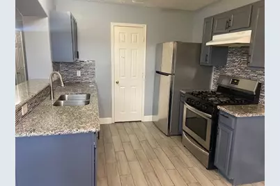 7903 Dairy View Lane, Houston, TX 77072 - Photo 10