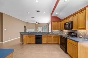 7206 Hollow Field Ln, Cypress, TX 77433 - Photo 8