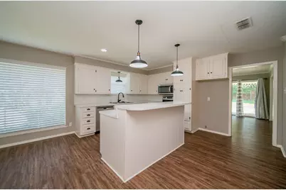 317 E Robinwood, White Oak, TX 75693 - Photo 14