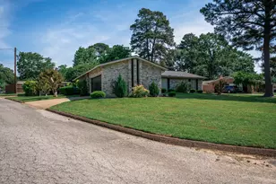 317 E Robinwood, White Oak, TX 75693 - Photo 6