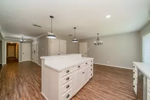 317 E Robinwood, White Oak, TX 75693 - Photo 12