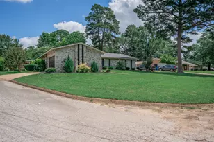 317 E Robinwood, White Oak, TX 75693 - Photo 4