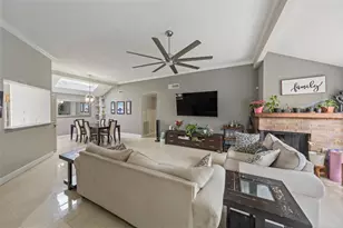 13527 Blue Marlin Ln, Houston, TX 77083 - Photo 6