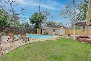 9917 Cedardale Dr, Houston, TX 77055 - Photo 12