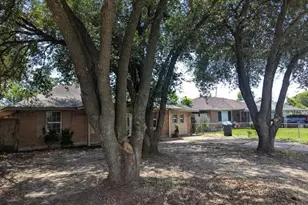 4310 Dacca Dr, Houston, TX 77047 - Photo 2