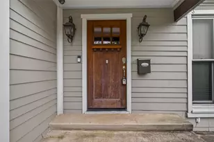 717 W 30th St, Houston, TX 77018 - Photo 6