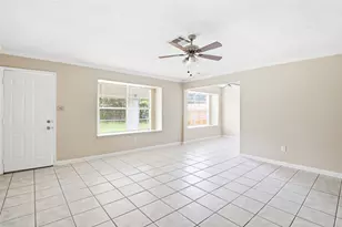 6122 S Greenpark Dr, Houston, TX 77072 - Photo 4
