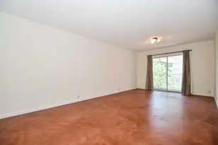 2601 Bellefontaine St, Houston, TX 77025 - Photo 4