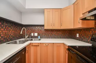 2601 Bellefontaine St, Houston, TX 77025 - Photo 16