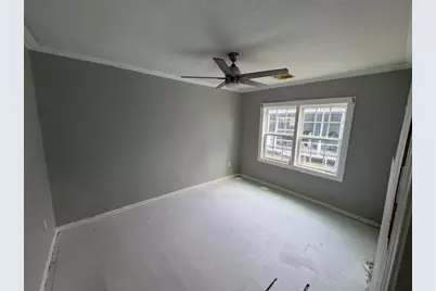 716 E Republic Avenue, Baytown, TX 77520 - Photo 10