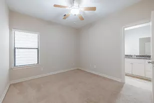 11207 Tramonto Dr, Houston, TX 77042 - Photo 10