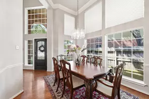 2426 Mills Creek Dr, Houston, TX 77339 - Photo 8