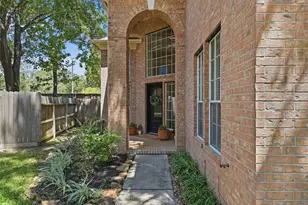 2426 Mills Creek Dr, Houston, TX 77339 - Photo 4