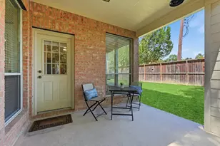2426 Mills Creek Dr, Houston, TX 77339 - Photo 32