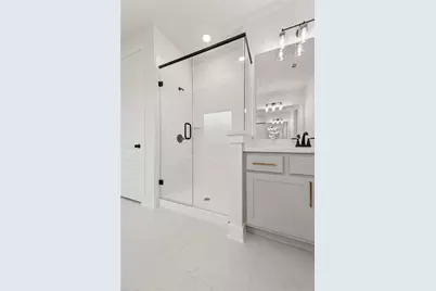 26420 East Skylight Brook Circle, Montgomery, TX 77316 - Photo 10