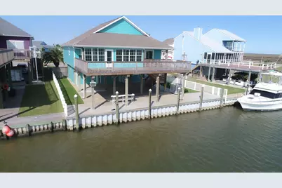 1682 Blue Water Drive Drive, Freeport, TX 77541 - Photo 2