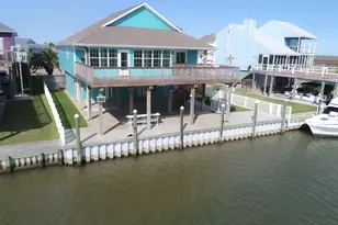 1682 Blue Water Dr Dr, Freeport, TX 77541 - Photo 2