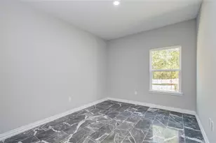 898 Rd 3556, Cleveland, TX 77327 - Photo 24