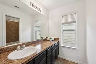 11811 Red Hummingbird Dr, Houston, TX 77047 - Photo 26