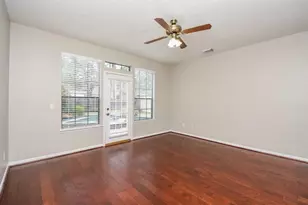 27 W Rumple Creek Pl, The Woodlands, TX 77381 - Photo 12