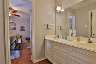 112 Majestic Oak Cir, Lake Jackson, TX 77566 - Photo 18