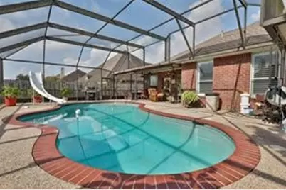 112 Majestic Oak Circle, Lake Jackson, TX 77566 - Photo 22