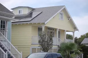 2401 38th St, Galveston, TX 77550 - Photo 4