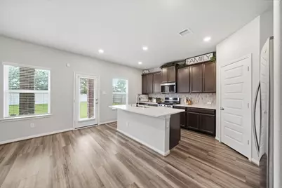 1812 Kingsford Prairie Court, Pearland, TX 77089 - Photo 4