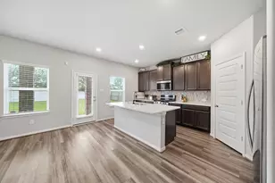 1812 Kingsford Prairie Ct, Pearland, TX 77089 - Photo 4