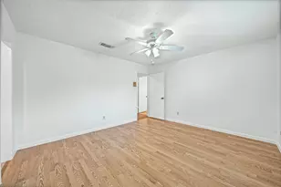 13314 Agarita Ln, Houston, TX 77083 - Photo 26