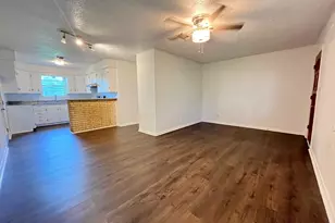 409 La Bradford Dr, Bay City, TX 77414 - Photo 6