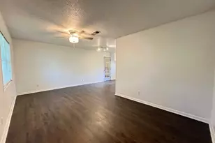 409 La Bradford Dr, Bay City, TX 77414 - Photo 8