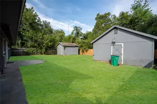 2906 Newcastle Dr, Baytown, TX 77521 - Photo 14