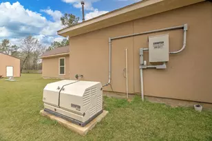 210 Rd 662, Dayton, TX 77535 - Photo 36