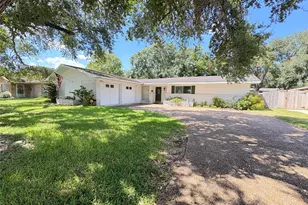 2801 Del Monte Ave, Bay City, TX 77414 - Photo 1