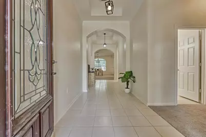 27 S Belfair Place, The Woodlands, TX 77382 - Photo 2