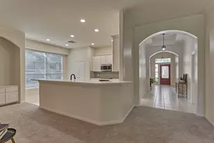 27 S Belfair Pl, The Woodlands, TX 77382 - Photo 12