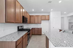 18215 Spruce Cottage Dr, Tomball, TX 77377 - Photo 12